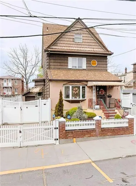 134-37 58th Road