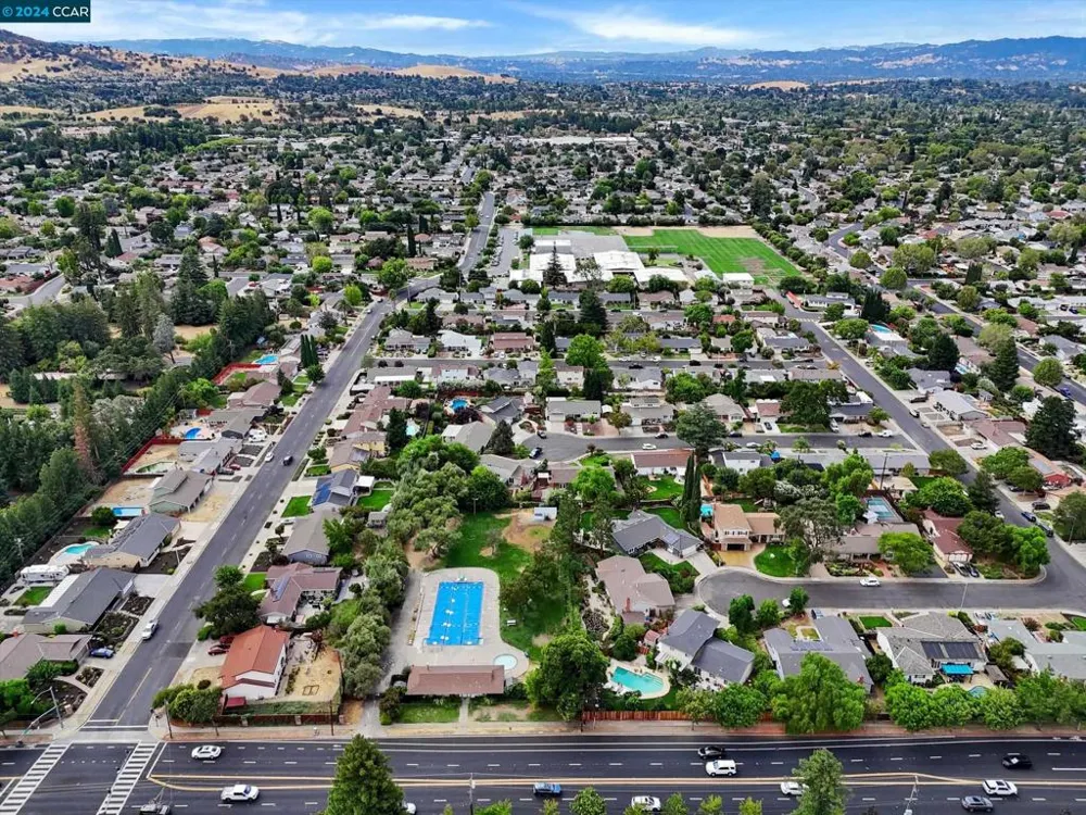 4554 Concord Blvd Concord, CA 94521