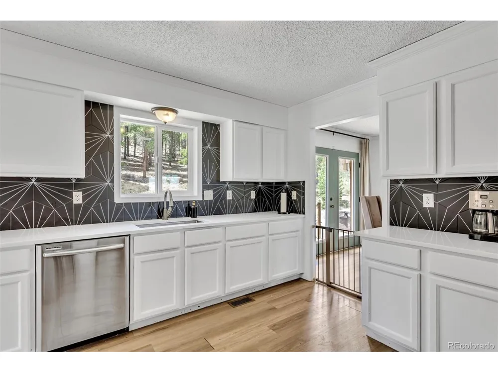255 Divide View Drive Golden, CO 80403