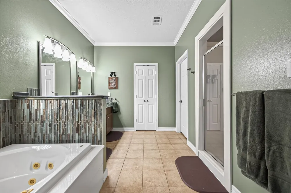 200 Little Dove Livingston, TX 77351