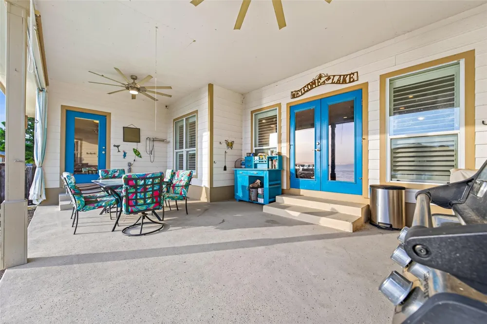 200 Little Dove Livingston, TX 77351