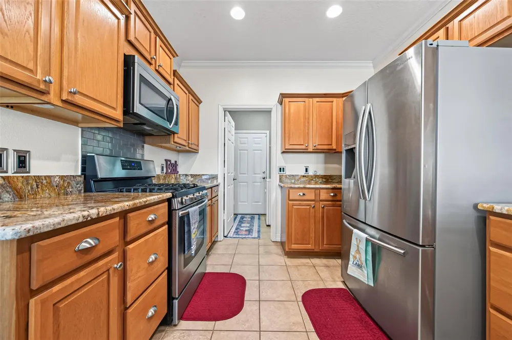 200 Little Dove Livingston, TX 77351