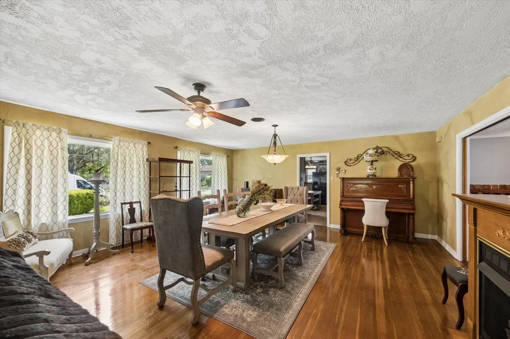1011 Atchison Street Sealy, TX 77474