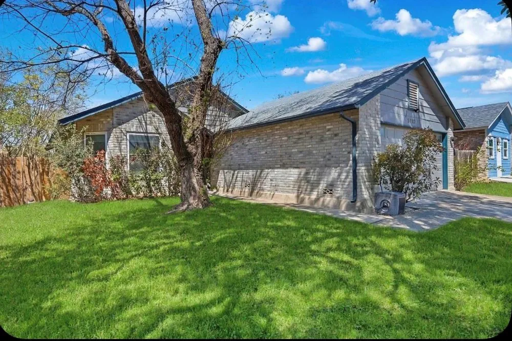 5775 Larkdale Drive San Antonio, TX 78233