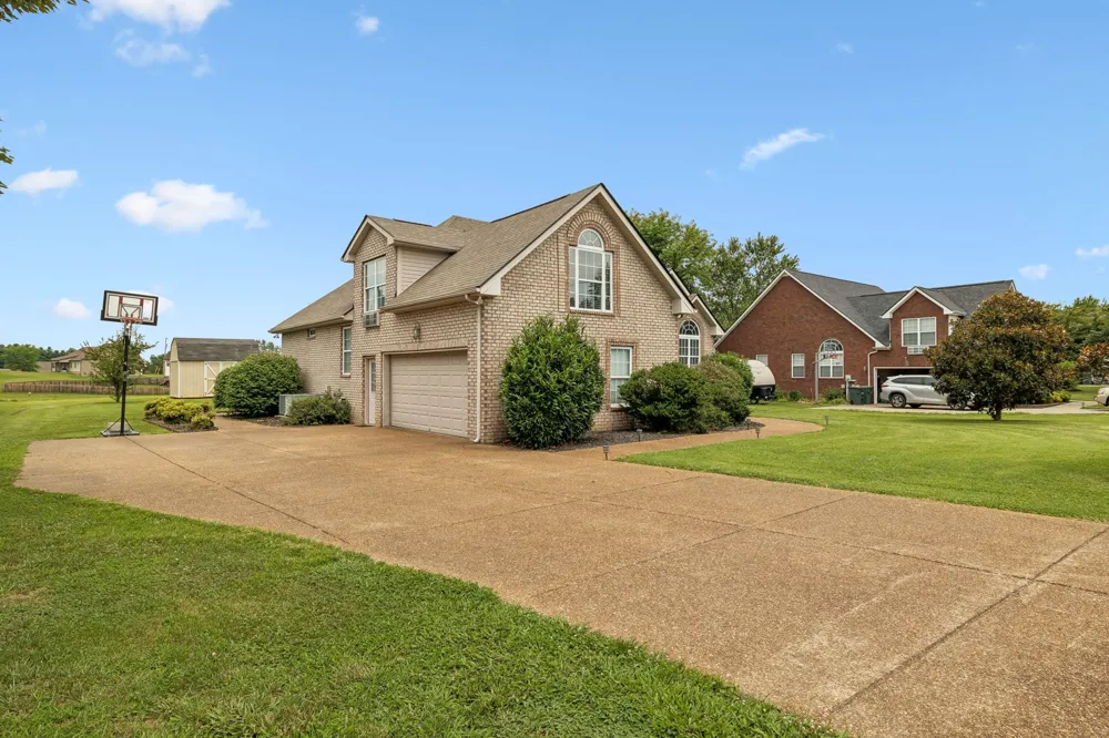 104 Mesa Drive Portland, TN 37148