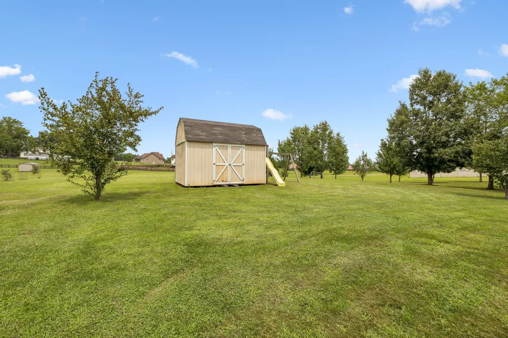 104 Mesa Drive Portland, TN 37148