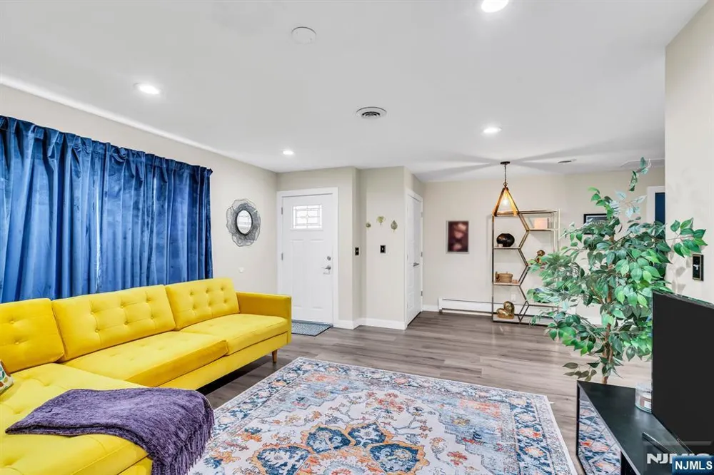 214 Westbrook Drive Berkeley, NJ 08757