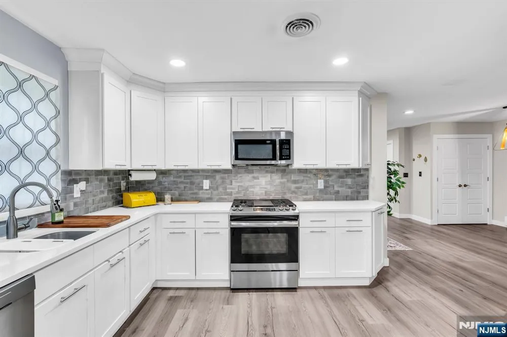 214 Westbrook Drive Berkeley, NJ 08757