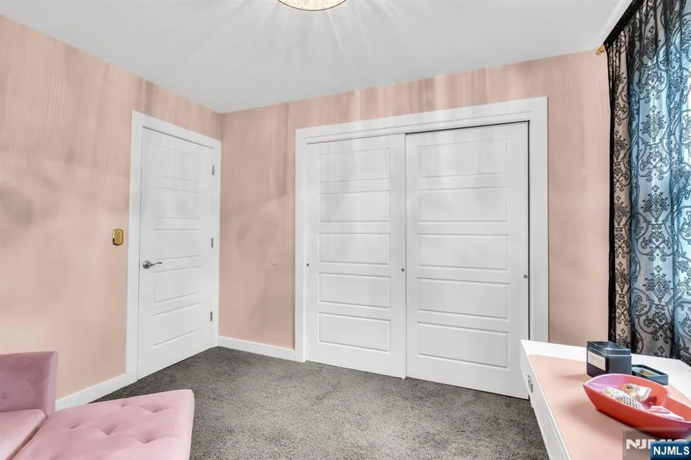 214 Westbrook Drive Berkeley, NJ 08757