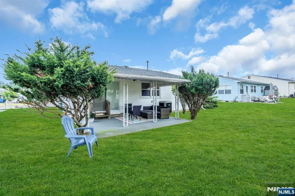 214 Westbrook Drive Berkeley, NJ 08757