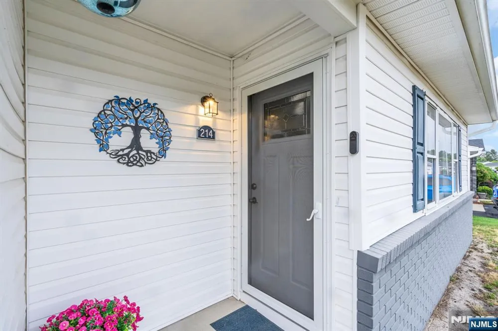214 Westbrook Drive Berkeley, NJ 08757