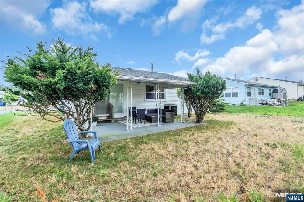 214 Westbrook Drive Berkeley, NJ 08757