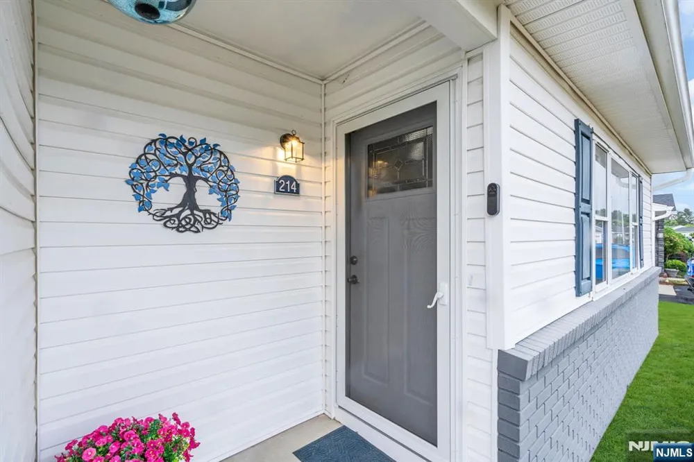 214 Westbrook Drive Berkeley, NJ 08757