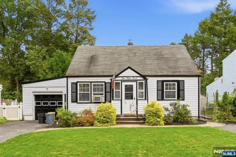 1053 Carnation Drive