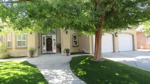 15641 Oak Drive
