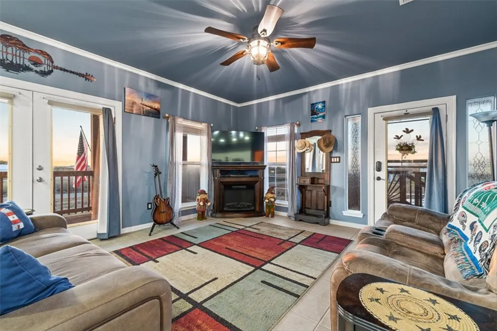 367 ROYAL OAK LANE Rockport, TX 78382