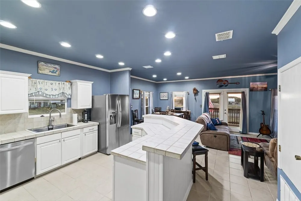 367 ROYAL OAK LANE Rockport, TX 78382
