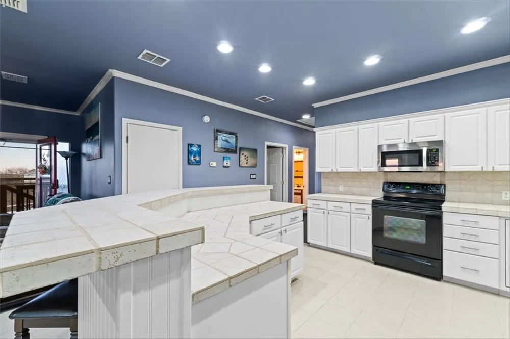 367 ROYAL OAK LANE Rockport, TX 78382