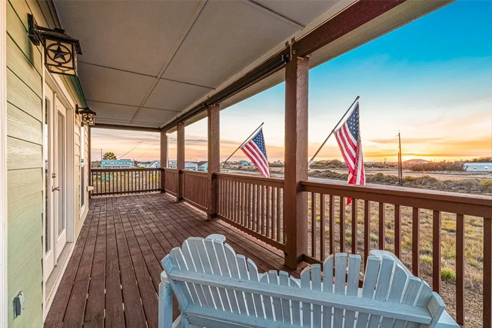 367 ROYAL OAK LANE Rockport, TX 78382
