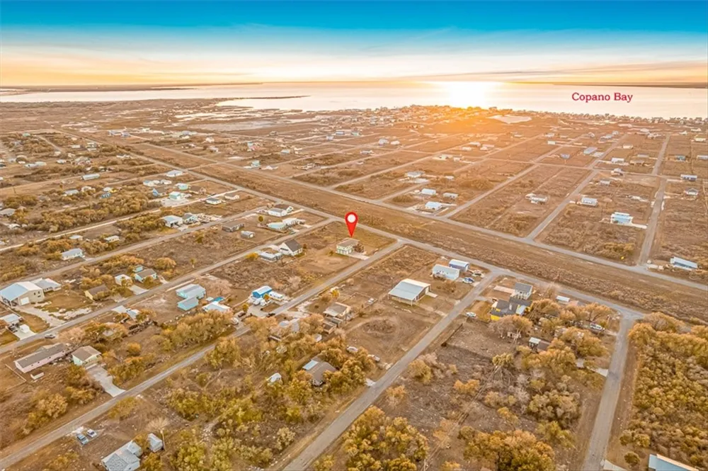 367 ROYAL OAK LANE Rockport, TX 78382