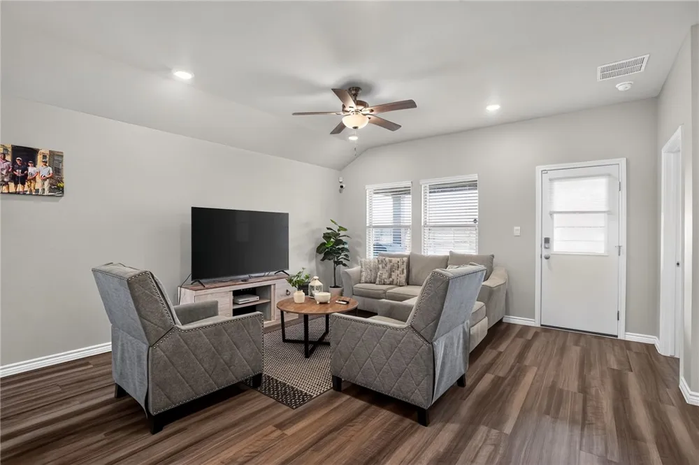 2641 Excelsior Boulevard Corpus Christi, TX 78415