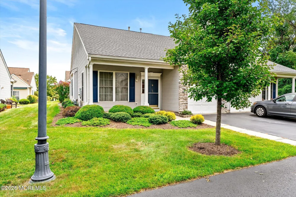 101 Meadowlark Drive Hamilton, NJ 08690