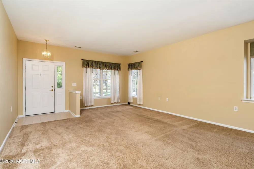 101 Meadowlark Drive Hamilton, NJ 08690