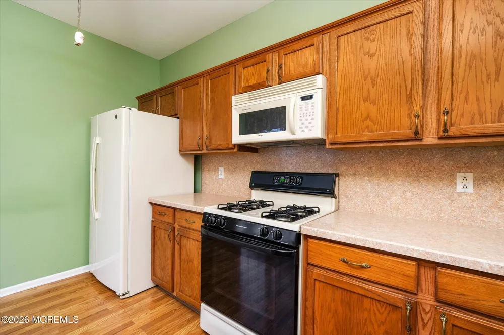 101 Meadowlark Drive Hamilton, NJ 08690