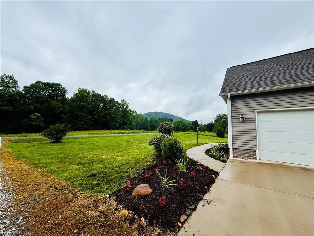 5540 Absher Road Hays, NC 28635