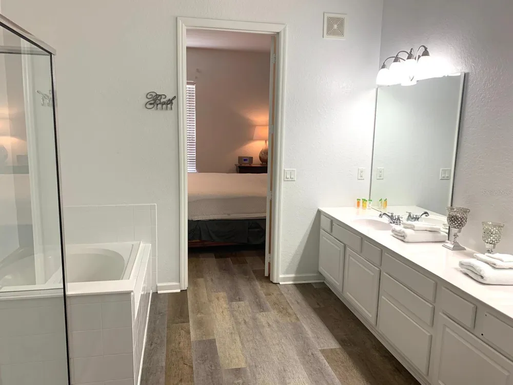 4840 CAYVIEW AVENUE #40410 Orlando, FL 32819