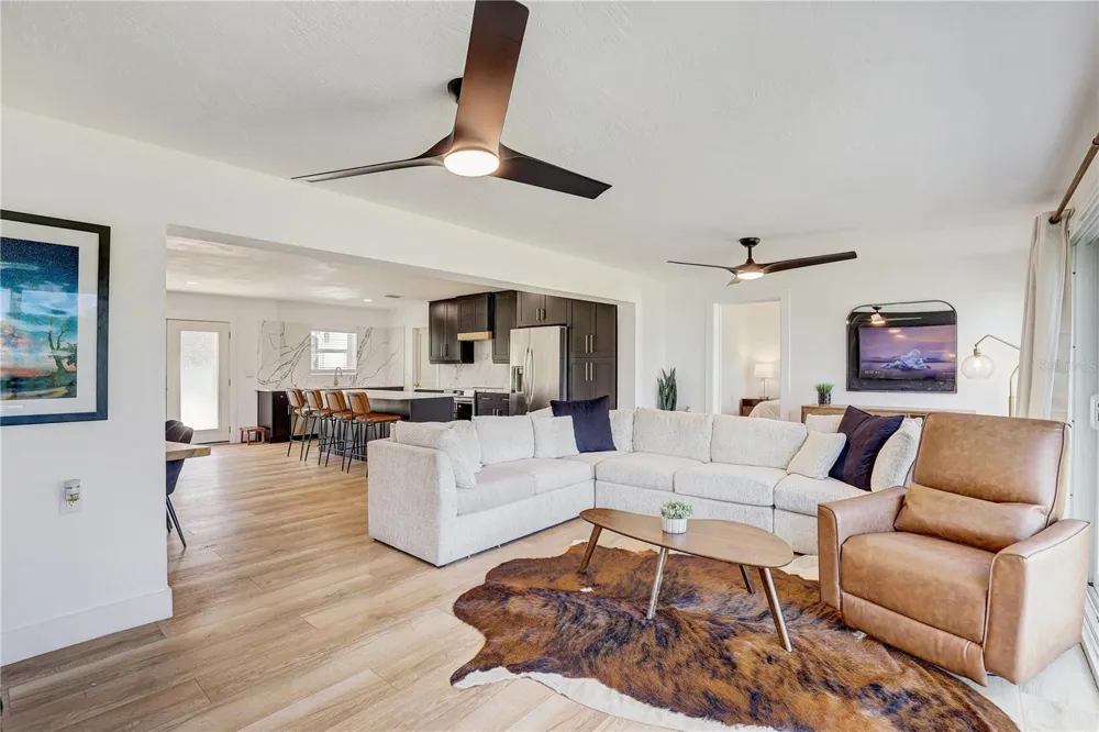 265 96TH AVENUE St Petersburg, FL 33702