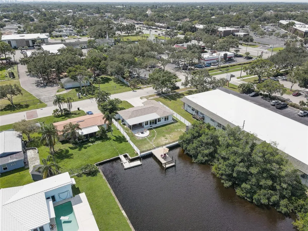 265 96TH AVENUE St Petersburg, FL 33702