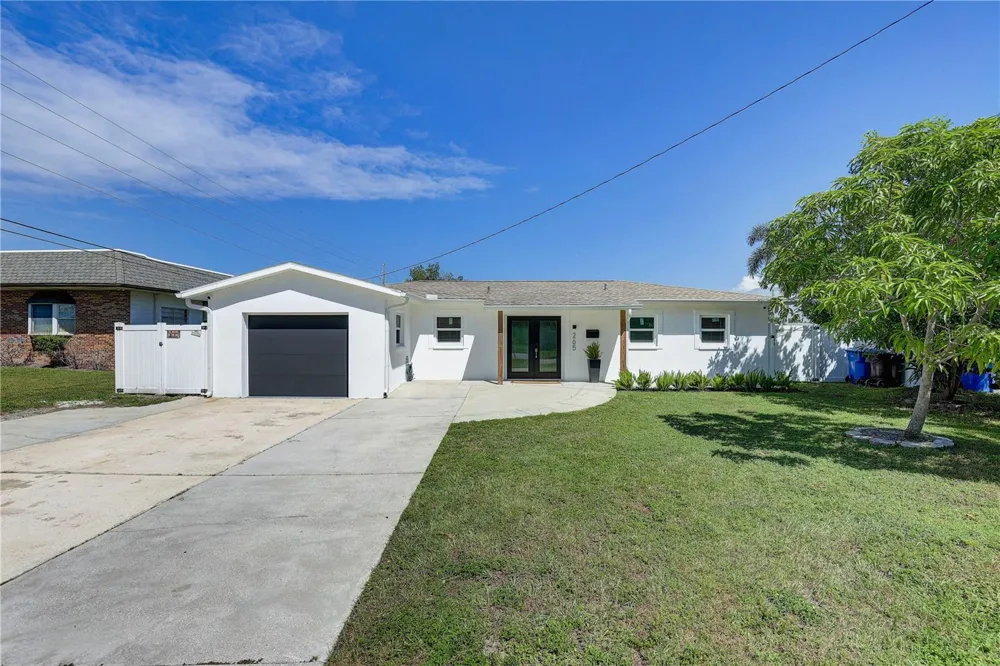 265 96TH AVENUE St Petersburg, FL 33702