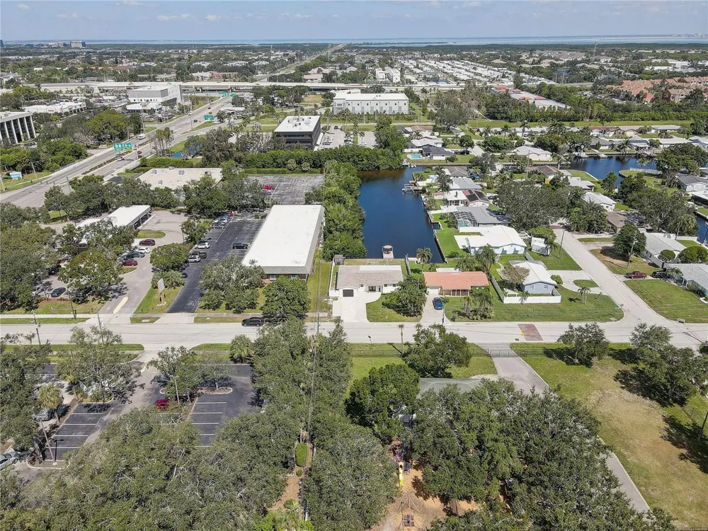 265 96TH AVENUE St Petersburg, FL 33702