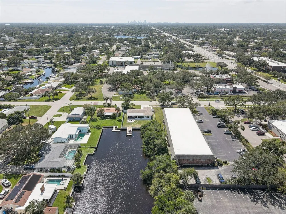265 96TH AVENUE St Petersburg, FL 33702