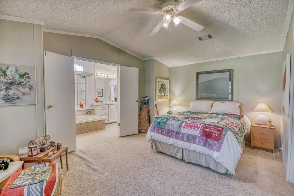10671 Hidalgo Falls Rd Washington, TX 77880