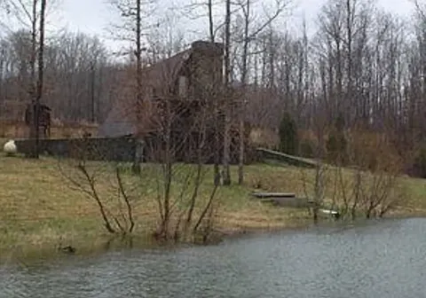 156 Tracy Rd