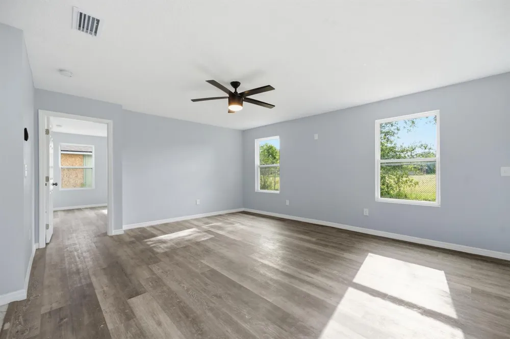 4327 Bessie Circle E Jacksonville, FL 32209