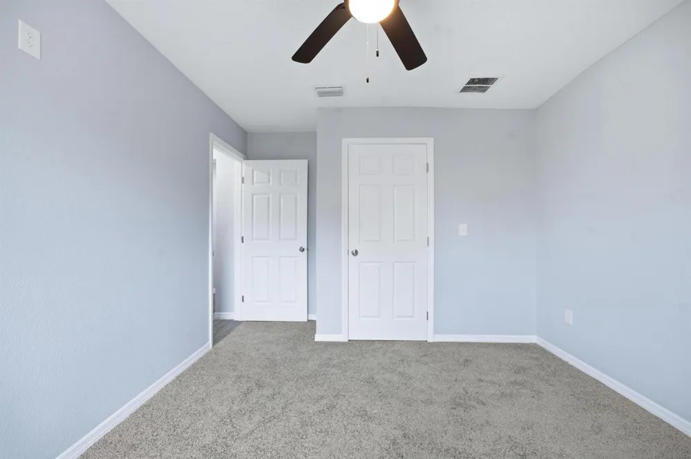 4327 Bessie Circle E Jacksonville, FL 32209