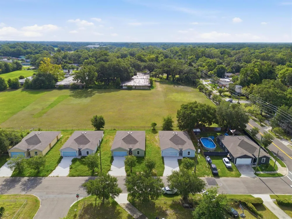 4327 Bessie Circle E Jacksonville, FL 32209