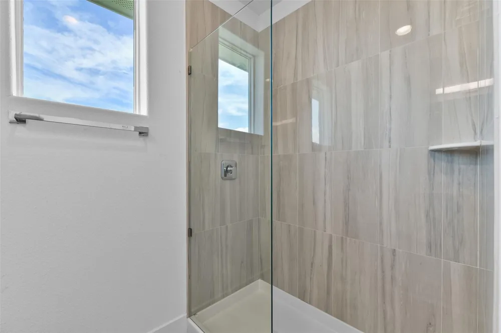 4006 Fort Bend Drive Galveston, TX 77554