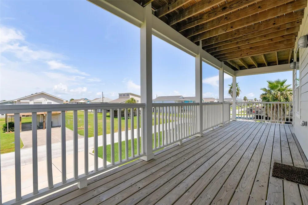 4006 Fort Bend Drive Galveston, TX 77554