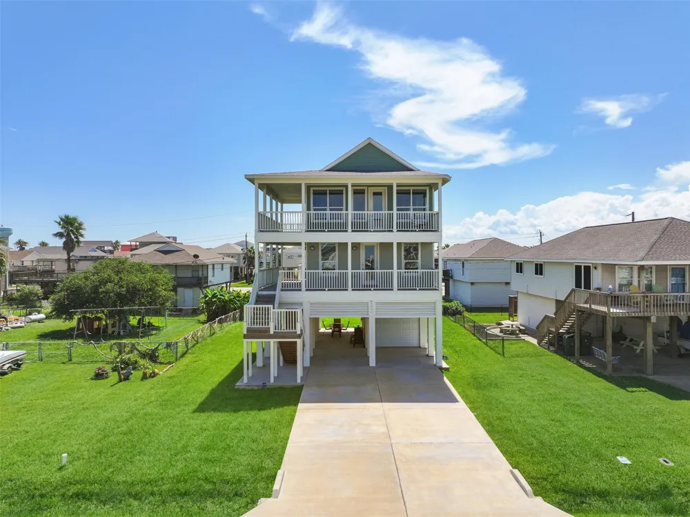 4006 Fort Bend Drive Galveston, TX 77554