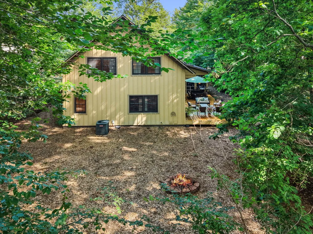 18 Walden Way New Buffalo, MI 49117