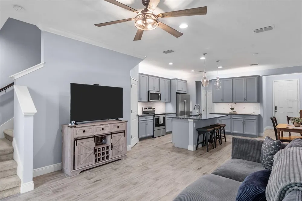 14221 PONDHAWK LANE Tampa, FL 33625
