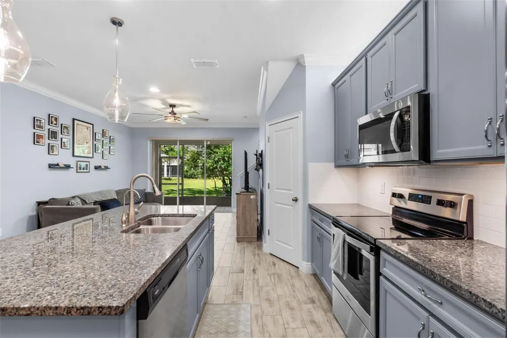 14221 PONDHAWK LANE Tampa, FL 33625