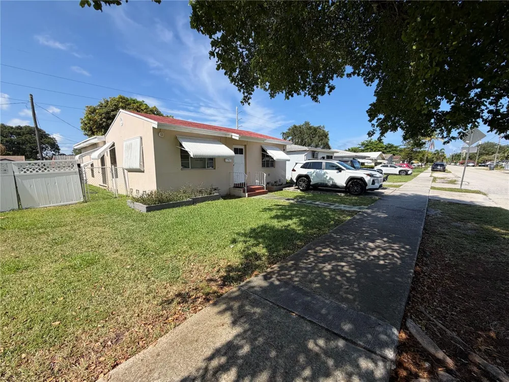 2447 ARTHUR STREET Hollywood, FL 33020
