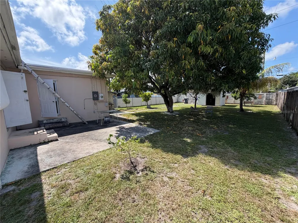 2447 ARTHUR STREET Hollywood, FL 33020