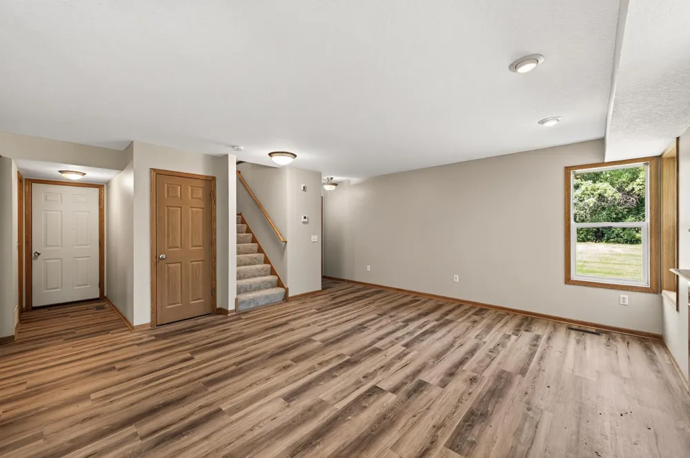 833 Glen Road Newport, MN 55055