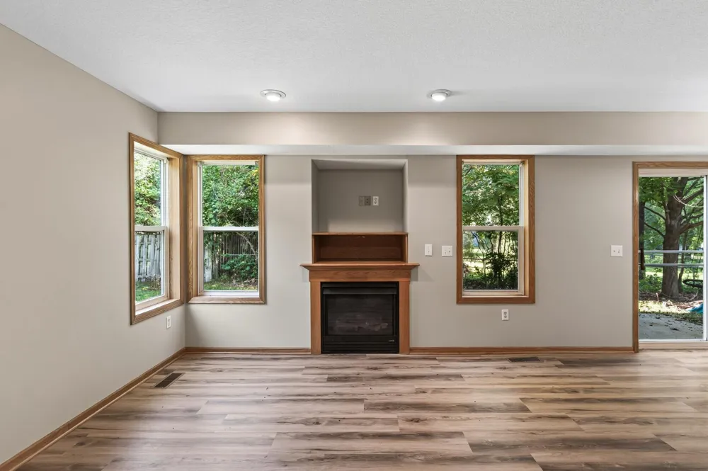 833 Glen Road Newport, MN 55055